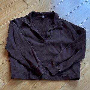 Women’s Old Navy collared sweatshirt